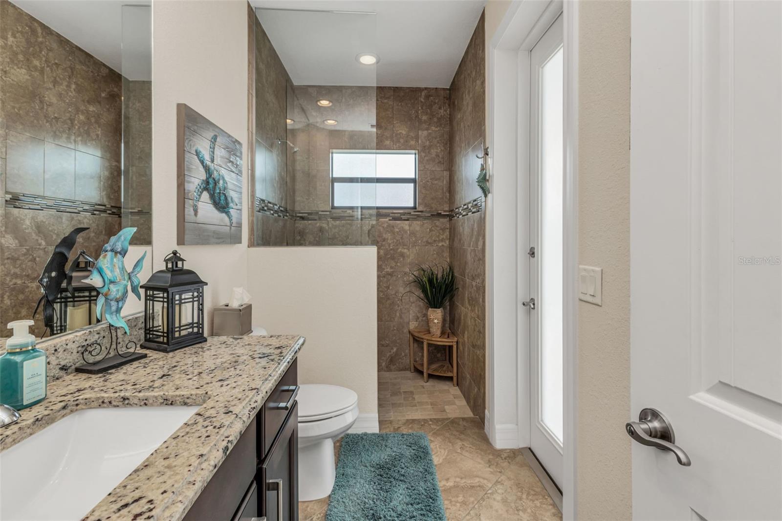 13449 PALAU CIR