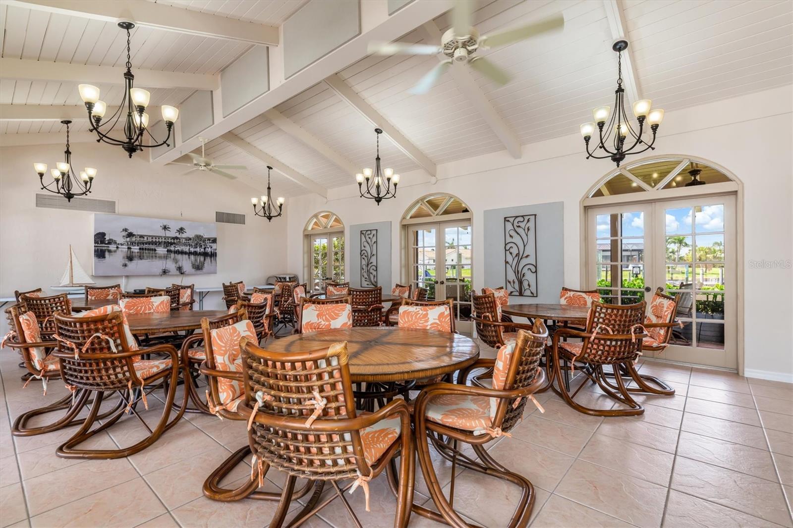 1 COLONY POINT DR #A20