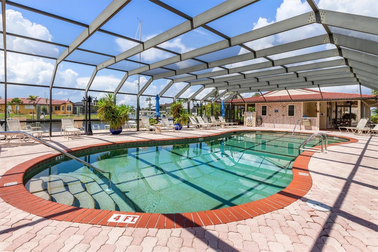 1 COLONY POINT DR #A20