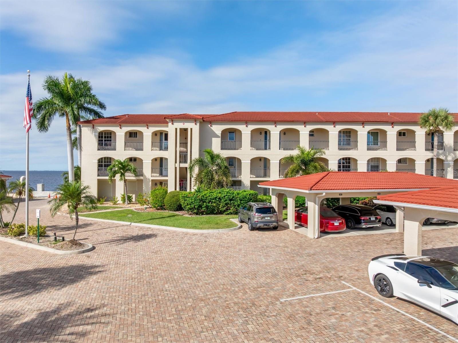 1 COLONY POINT DR #A20