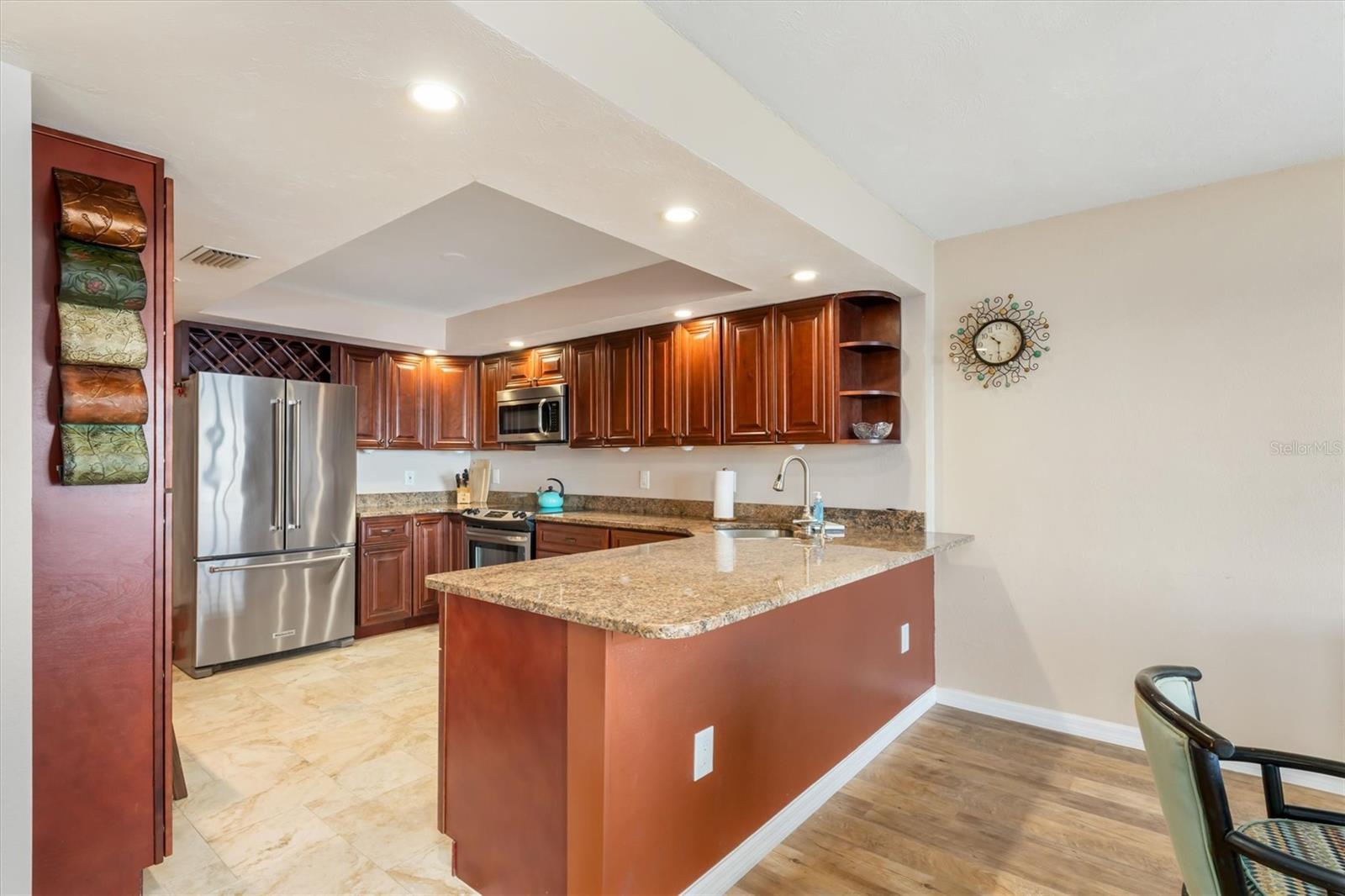 1 COLONY POINT DR #A20