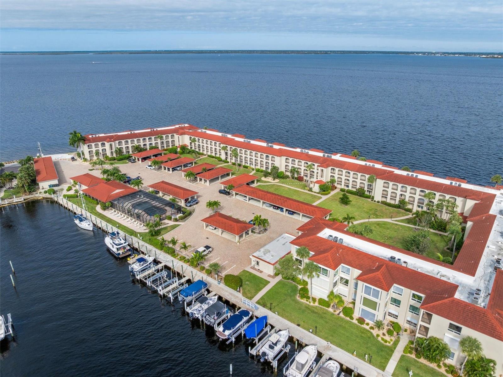 1 COLONY POINT DR #A20