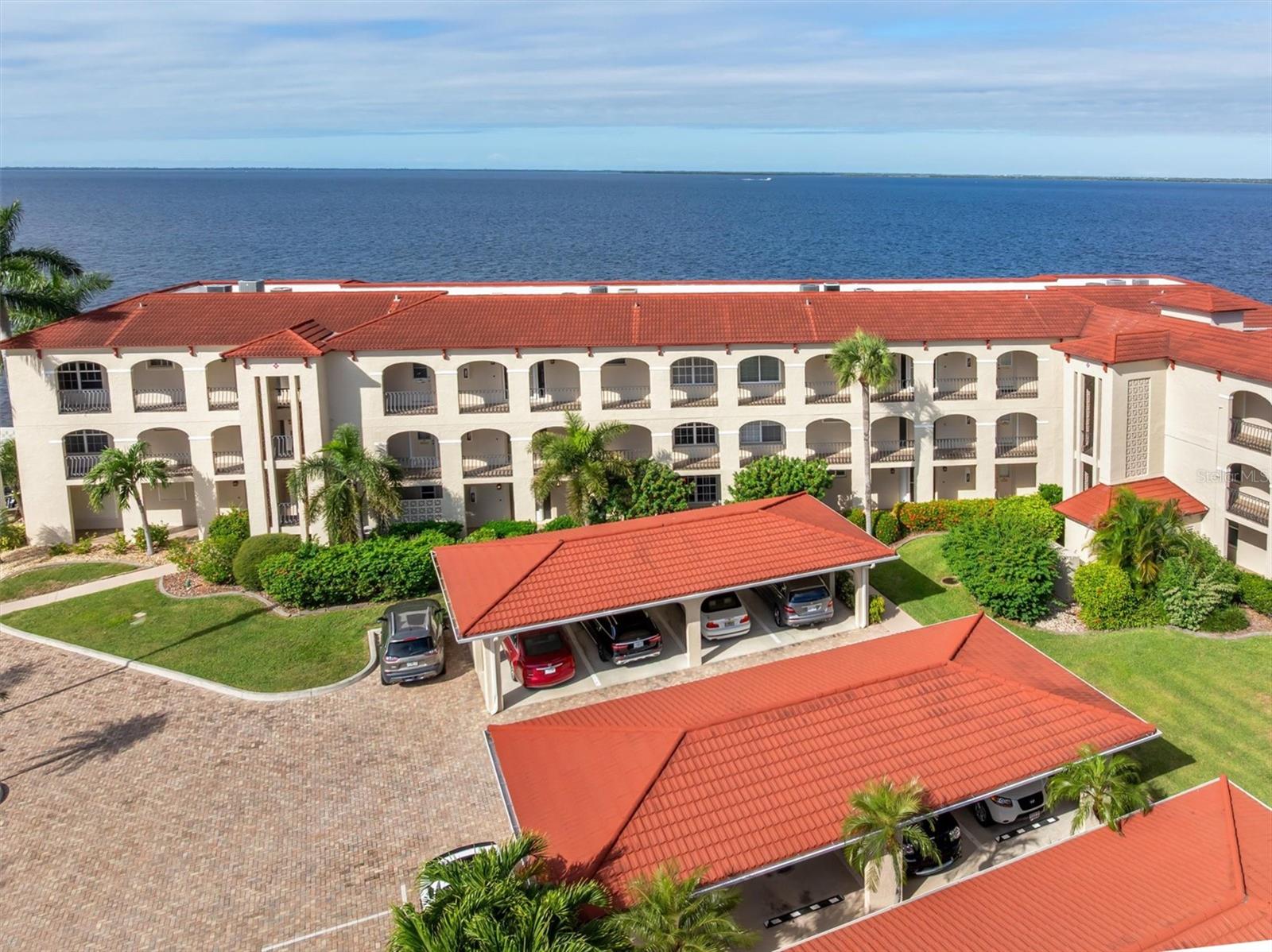 1 COLONY POINT DR #A20