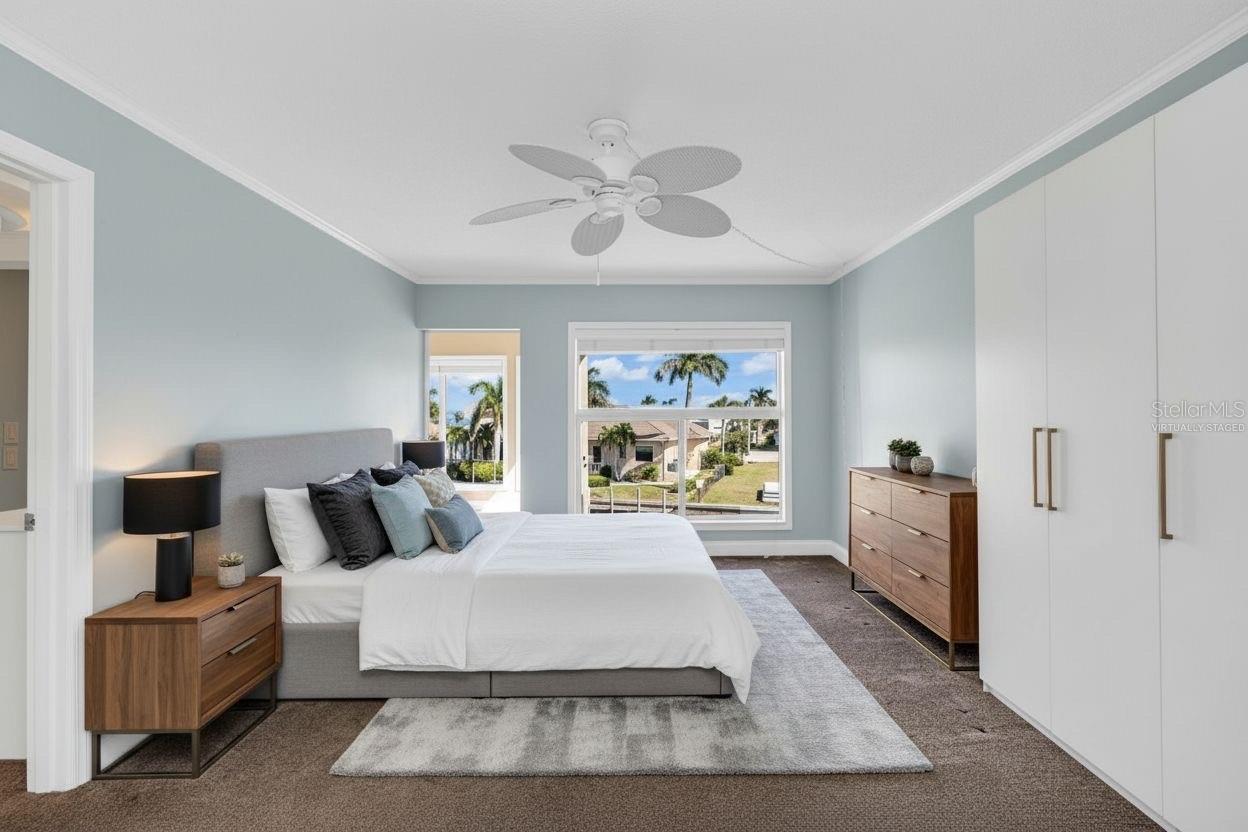 1 COLONY POINT DR #3C