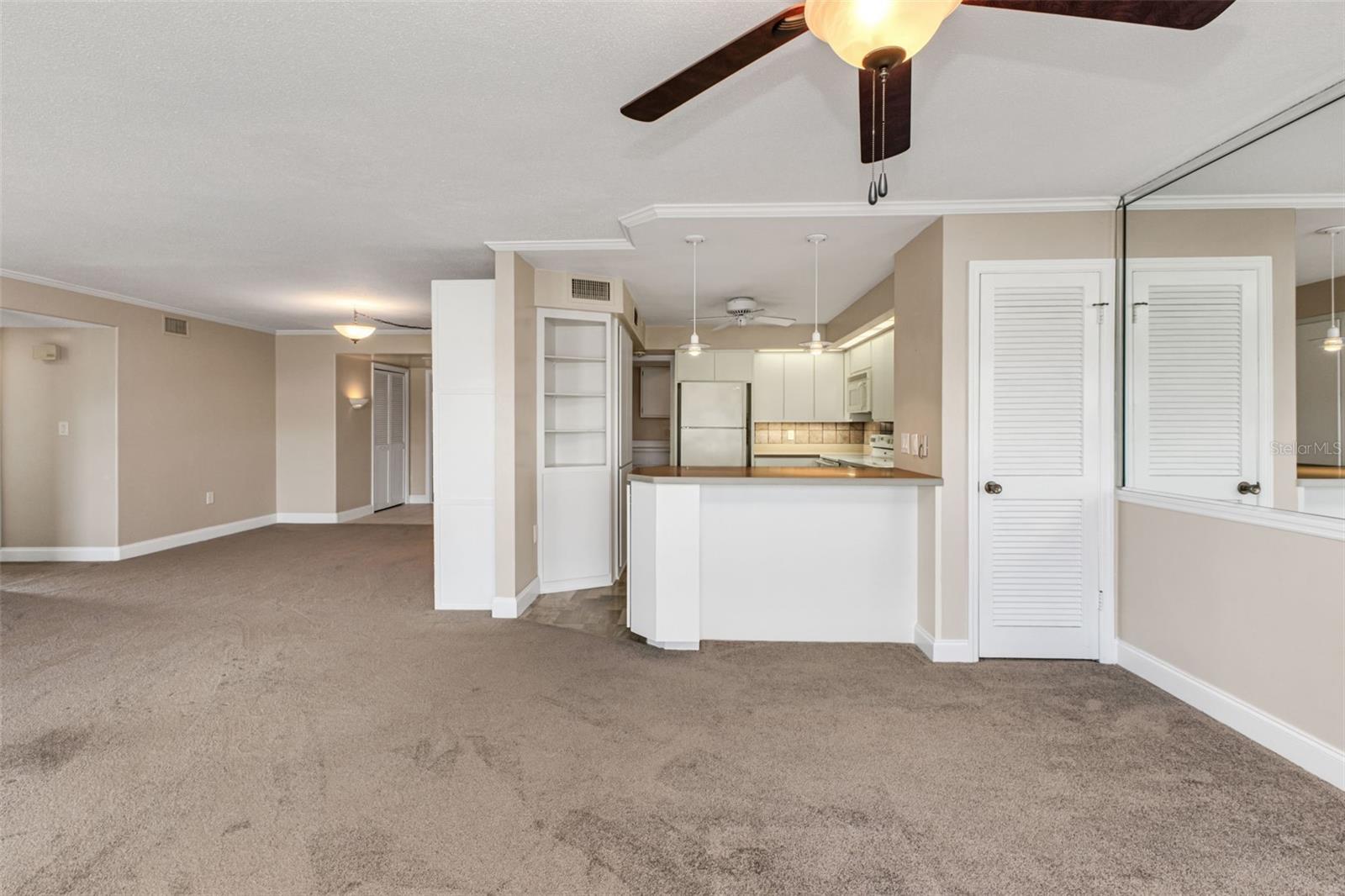 1 COLONY POINT DR #3C