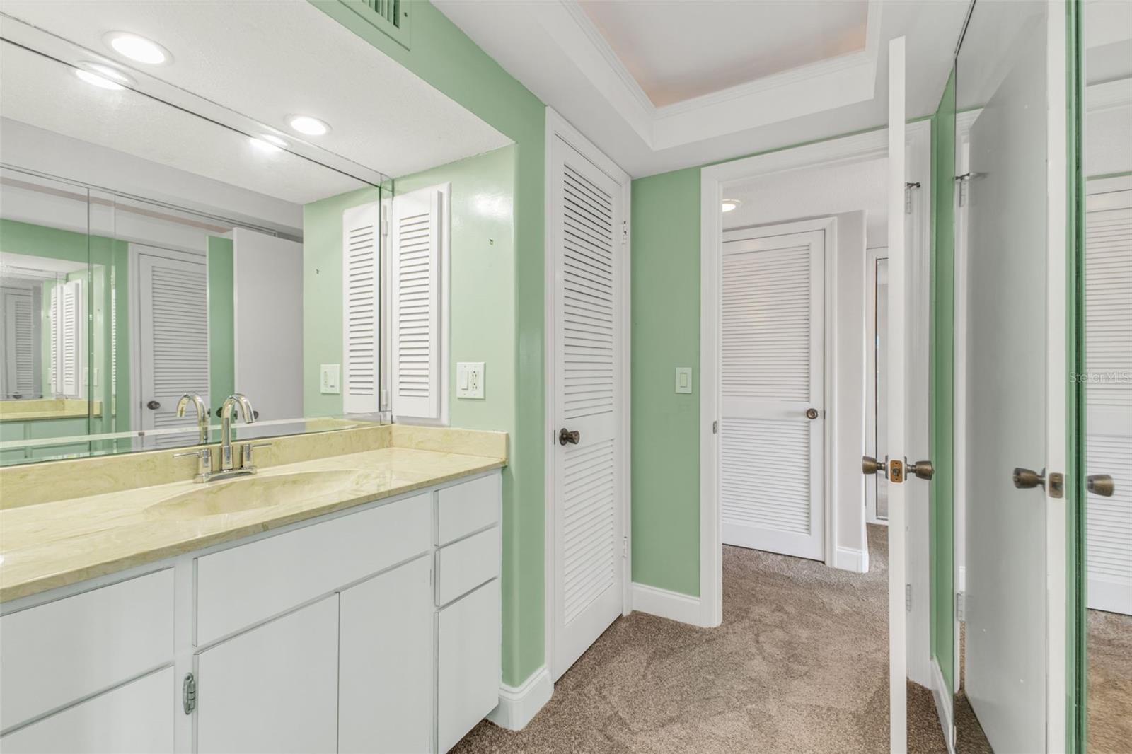 1 COLONY POINT DR #3C