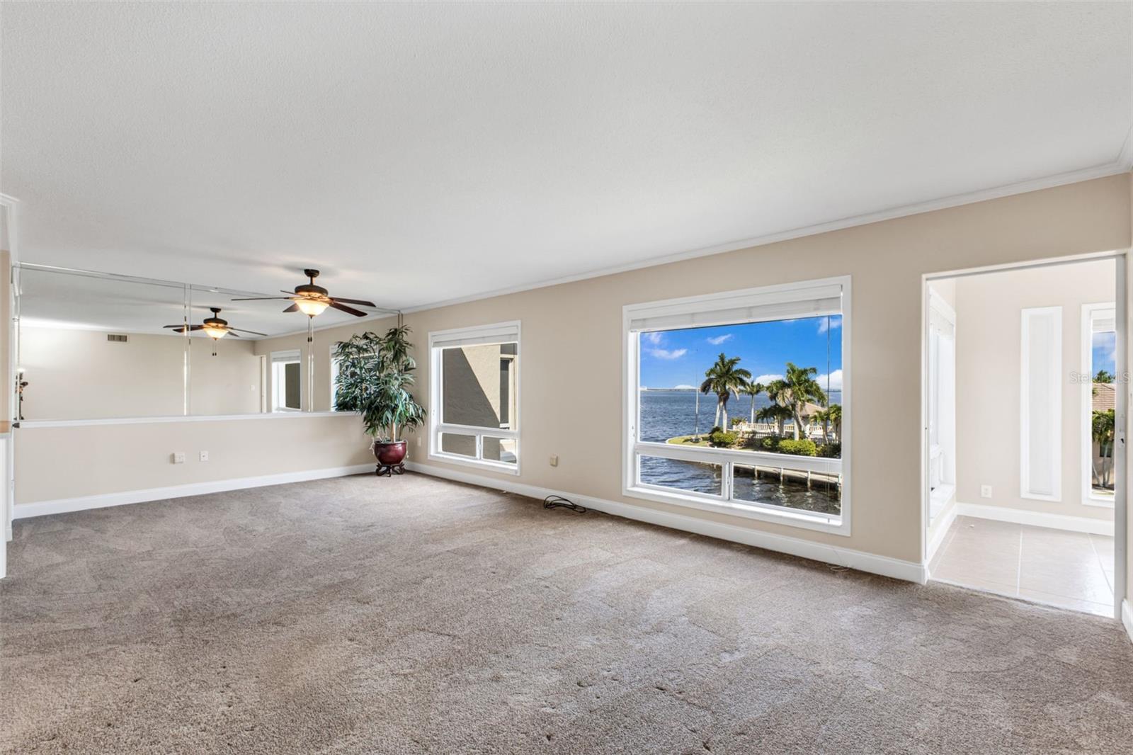 1 COLONY POINT DR #3C