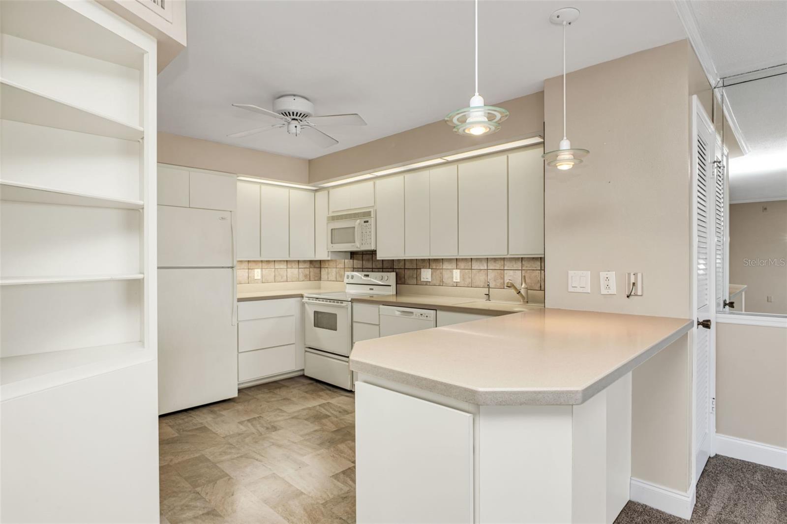 1 COLONY POINT DR #3C