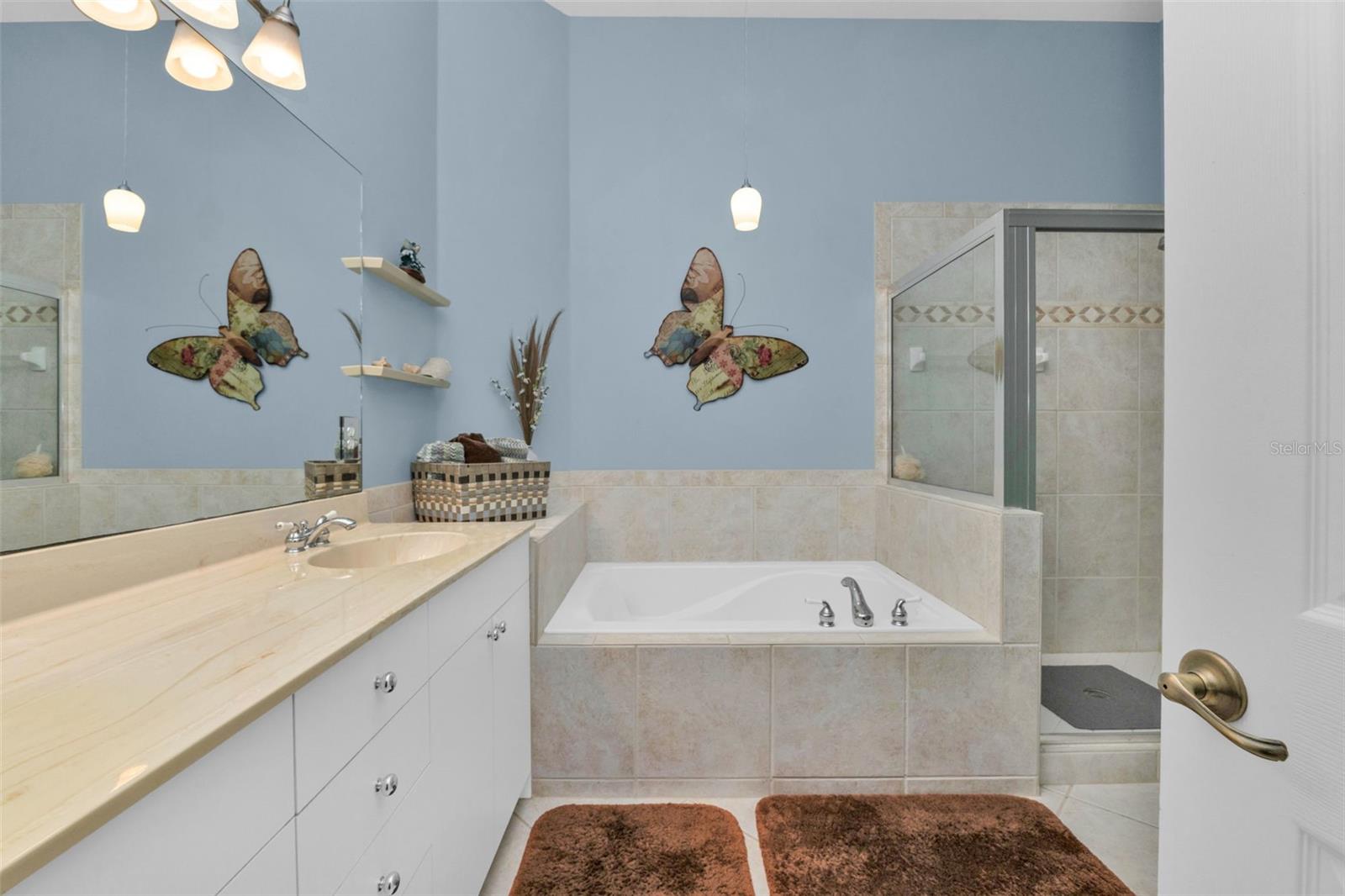 3353 GRAND VISTA CT #203