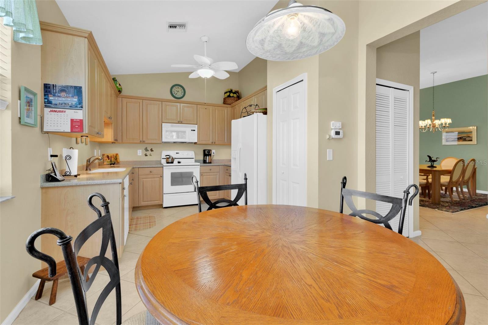 3353 GRAND VISTA CT #203