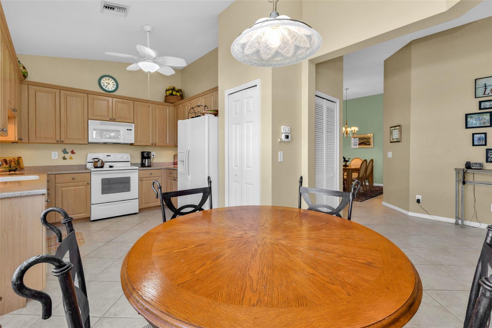 3353 GRAND VISTA CT #203