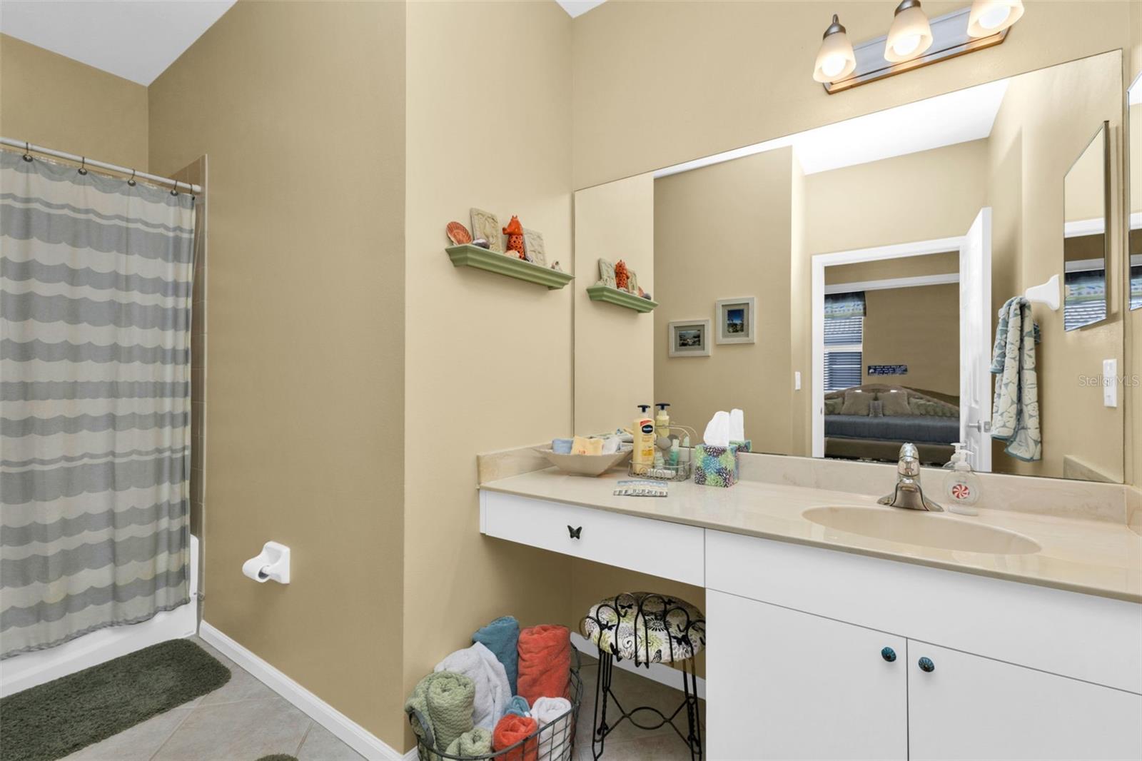 3353 GRAND VISTA CT #203