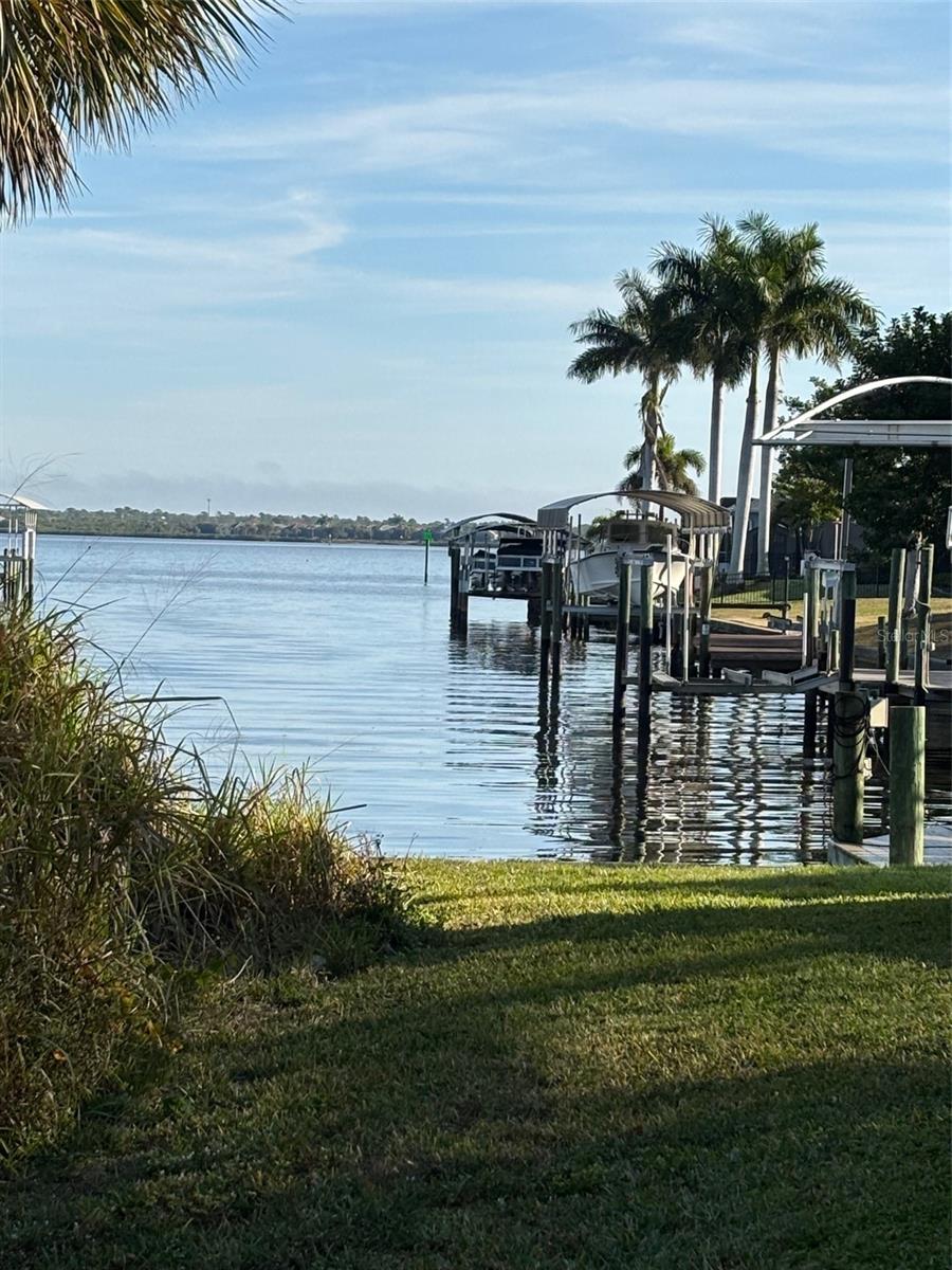 3098 & 3090 HOLCOMB RD