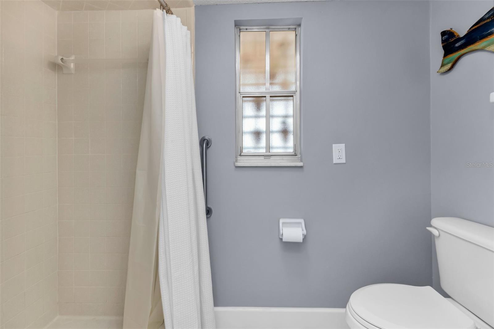 1 COLONY POINT DR #13C