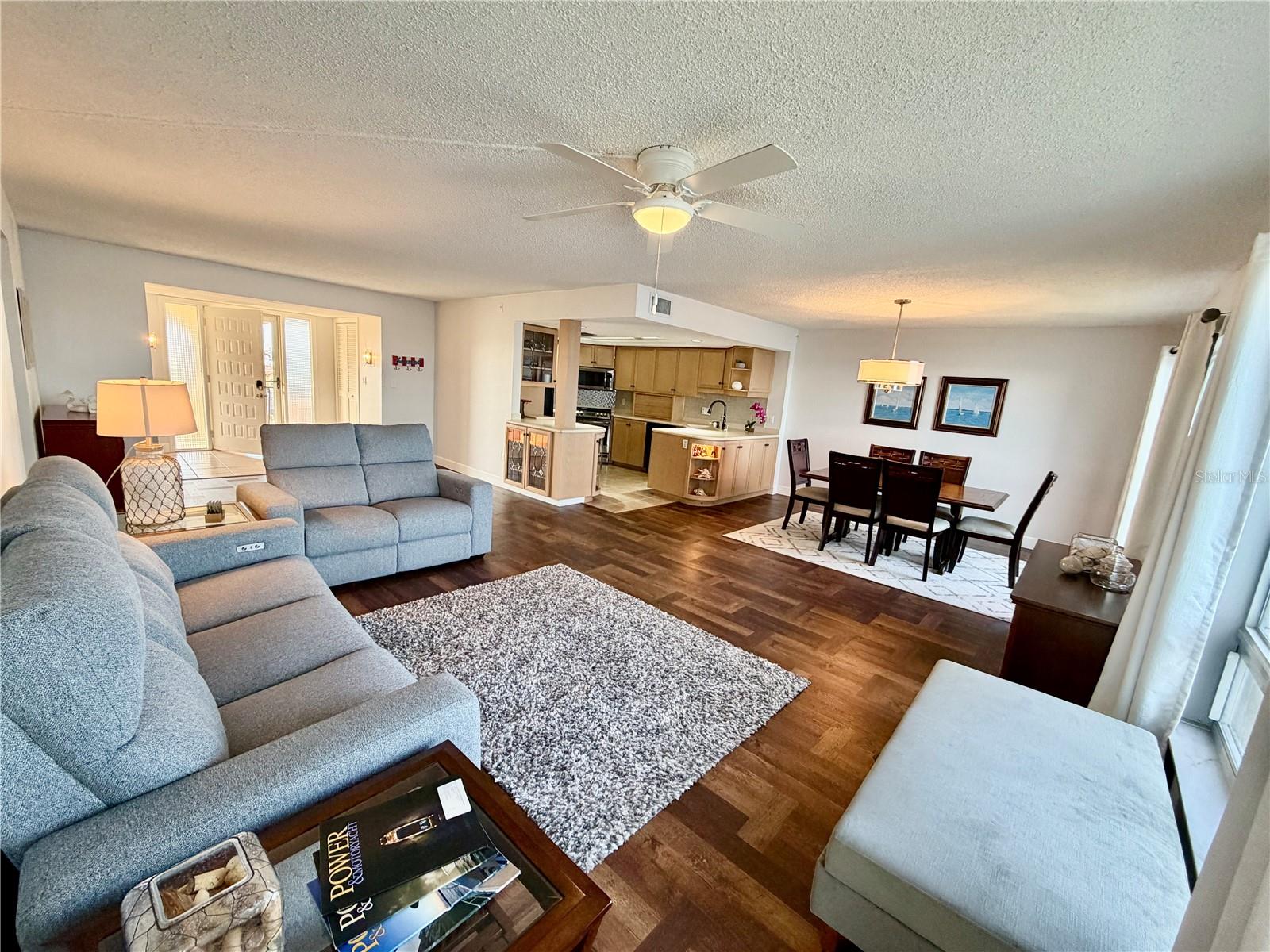 1 COLONY POINT DR #13C