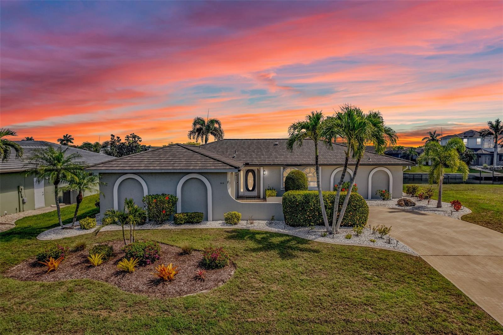 610 ELEUTHERA DR