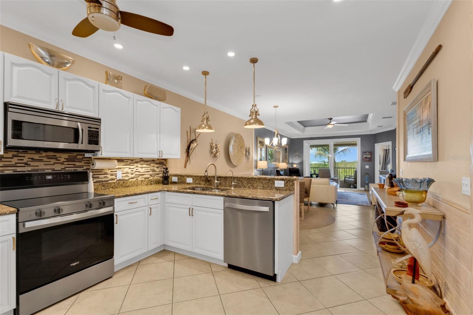 3239 PURPLE MARTIN DR #122