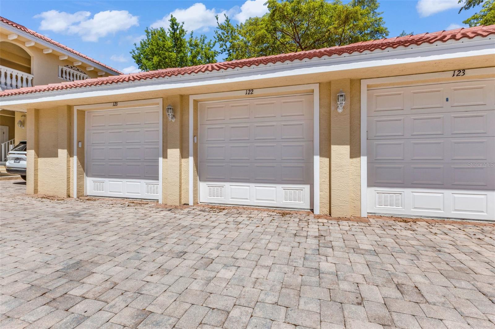 3239 PURPLE MARTIN DR #122