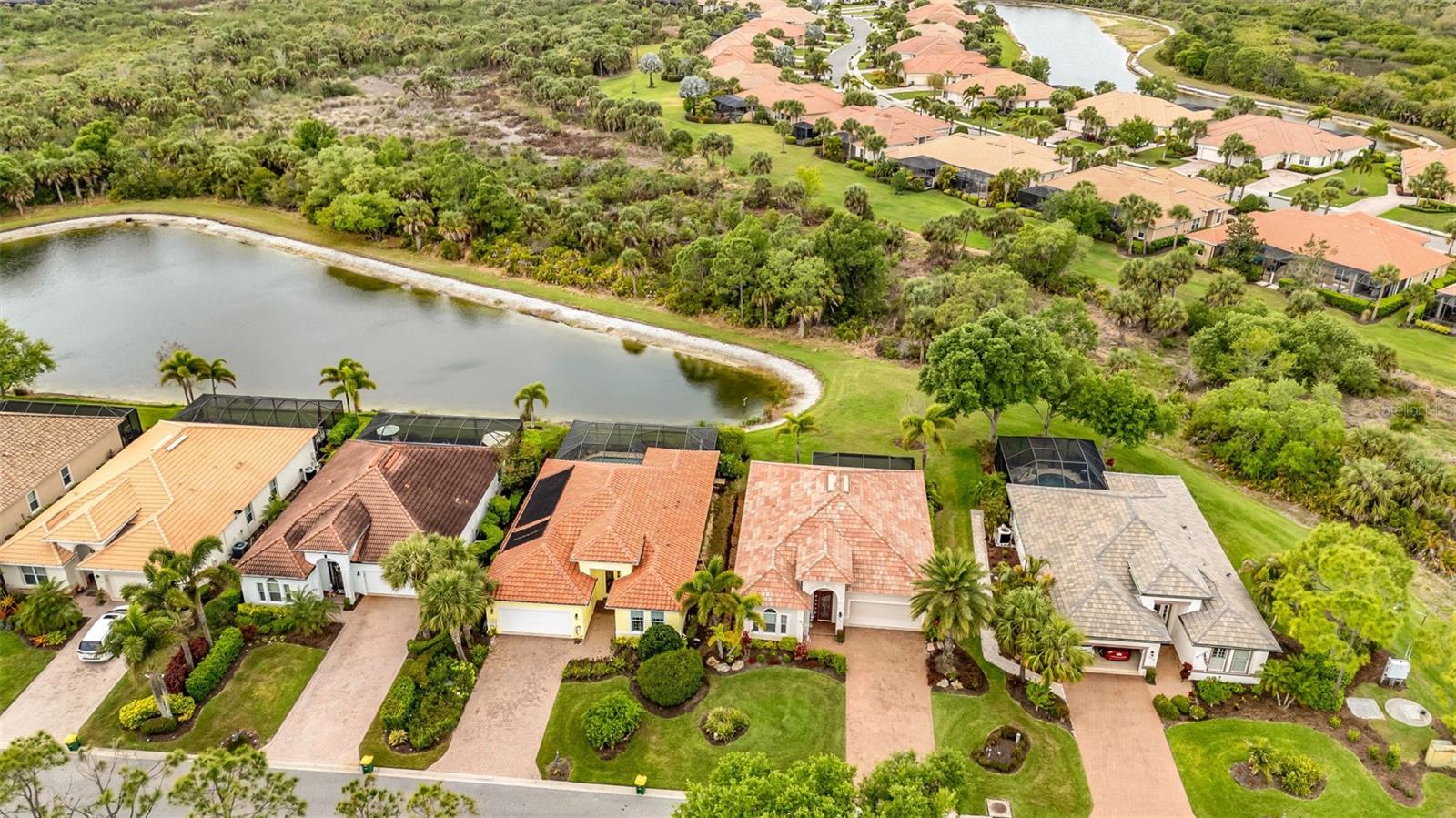 13304 CREEKSIDE LN