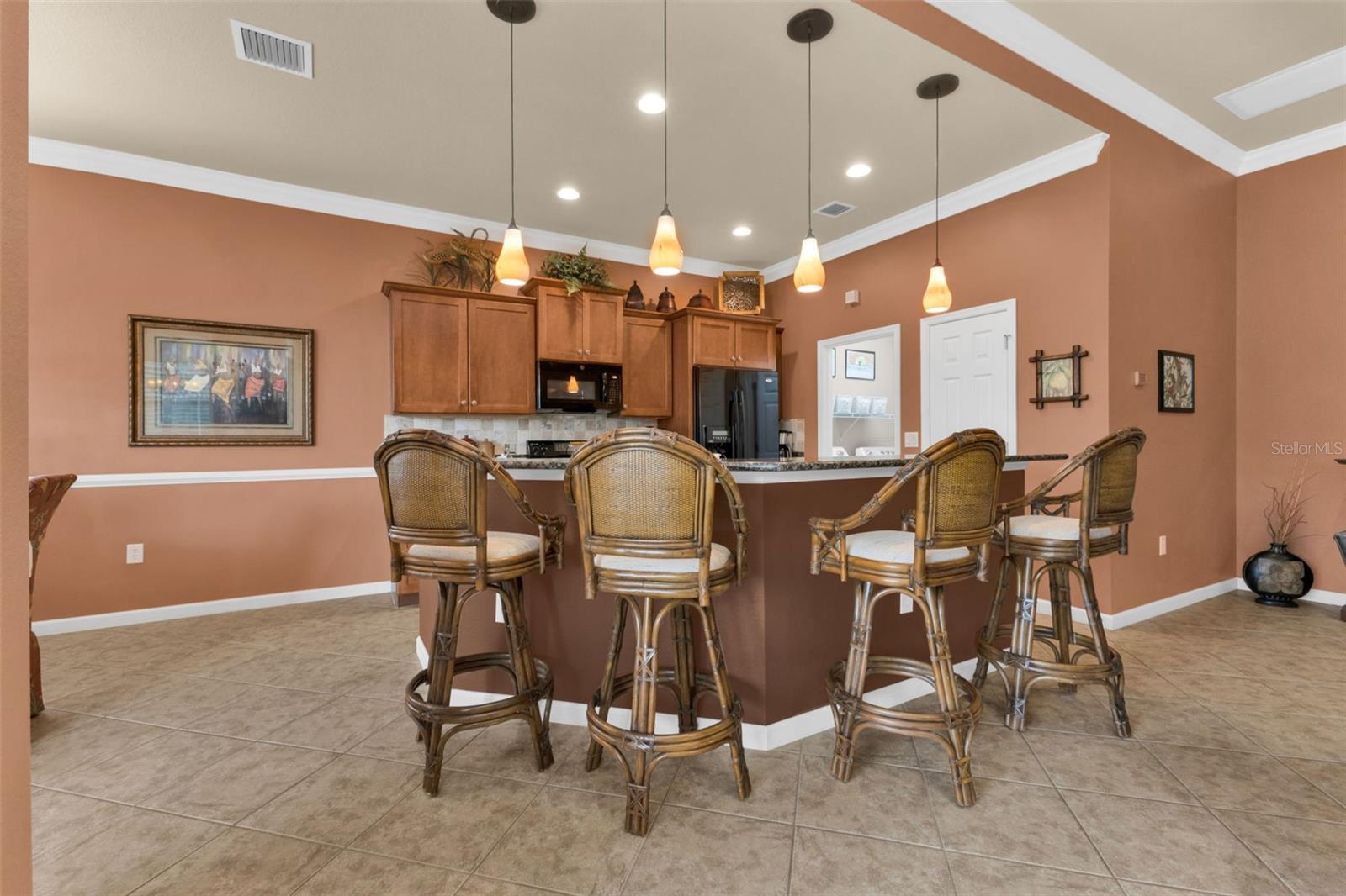 13304 CREEKSIDE LN