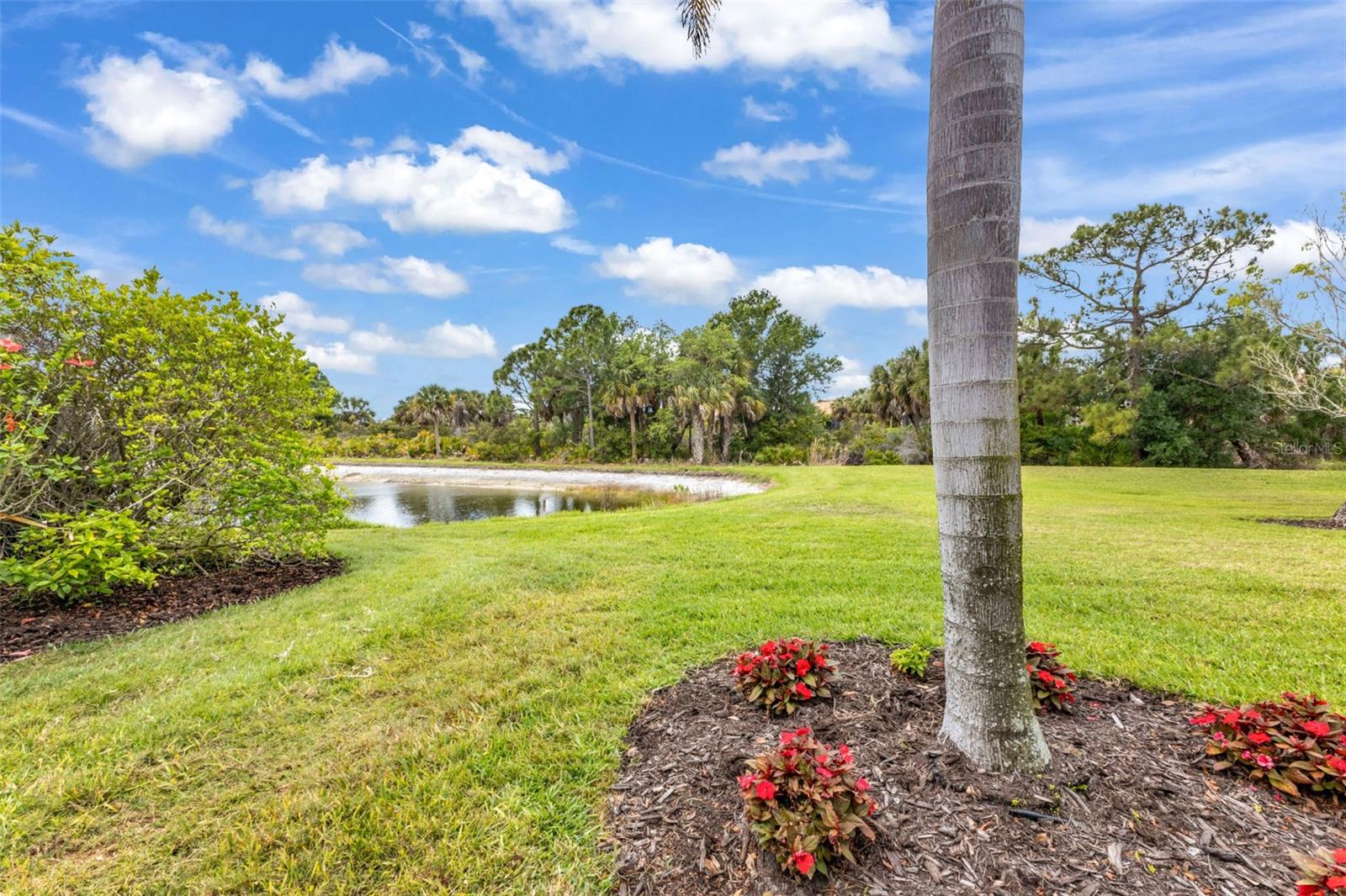 13304 CREEKSIDE LN