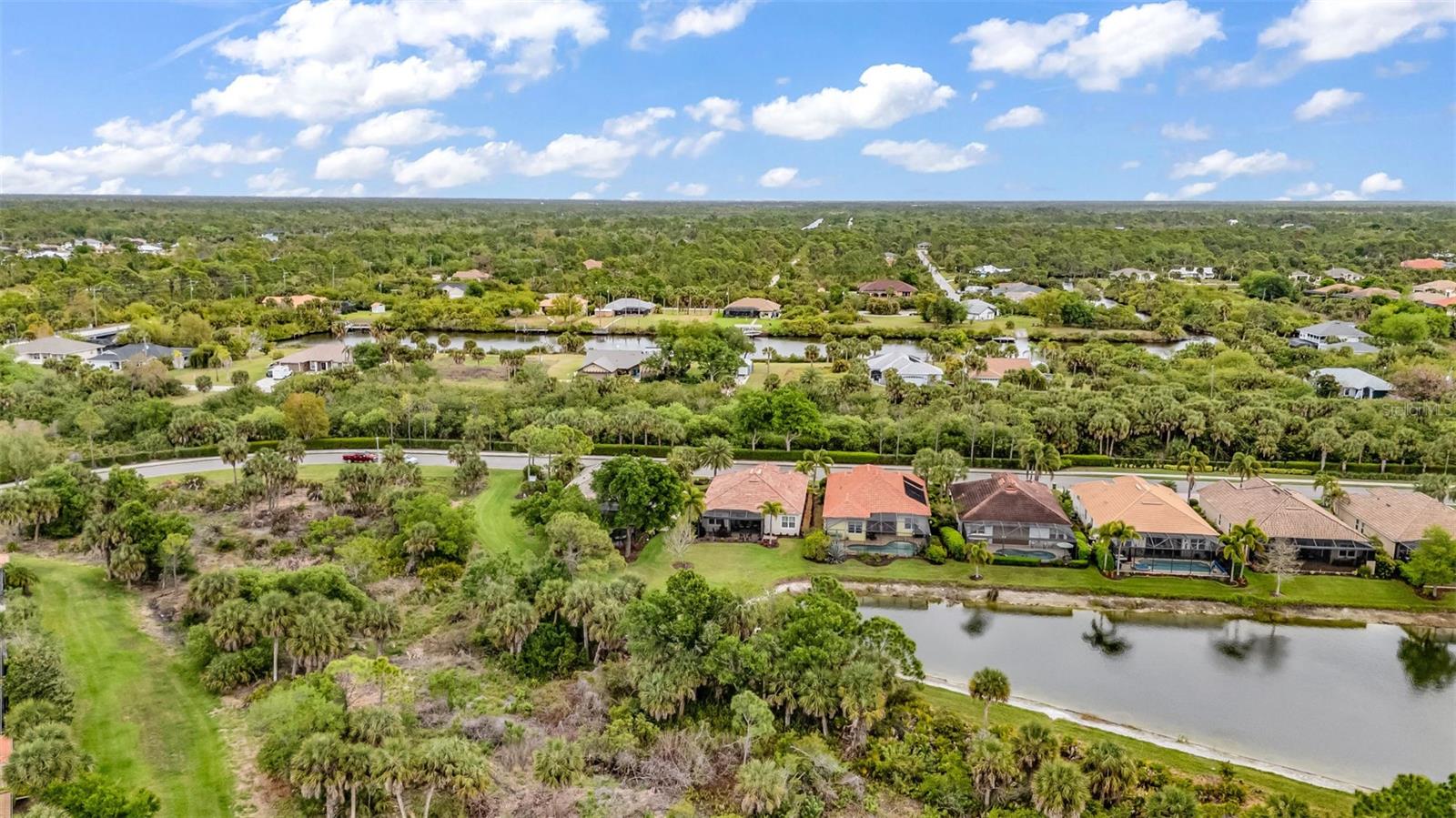 13304 CREEKSIDE LN