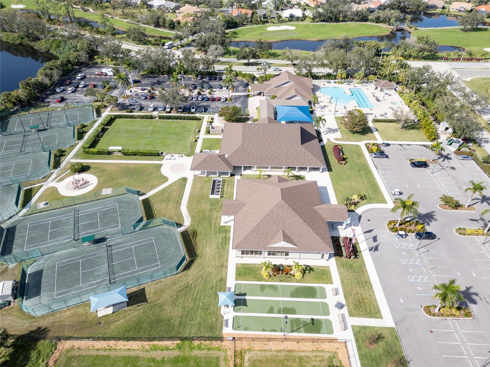 13304 CREEKSIDE LN
