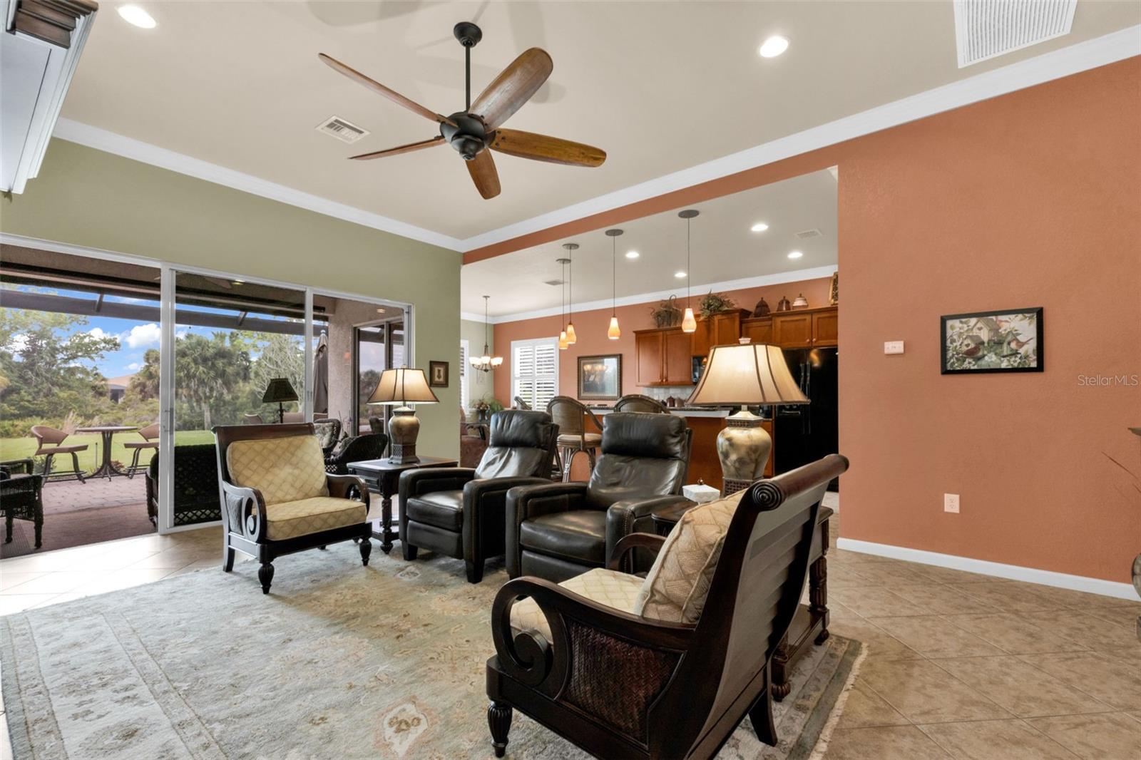 13304 CREEKSIDE LN