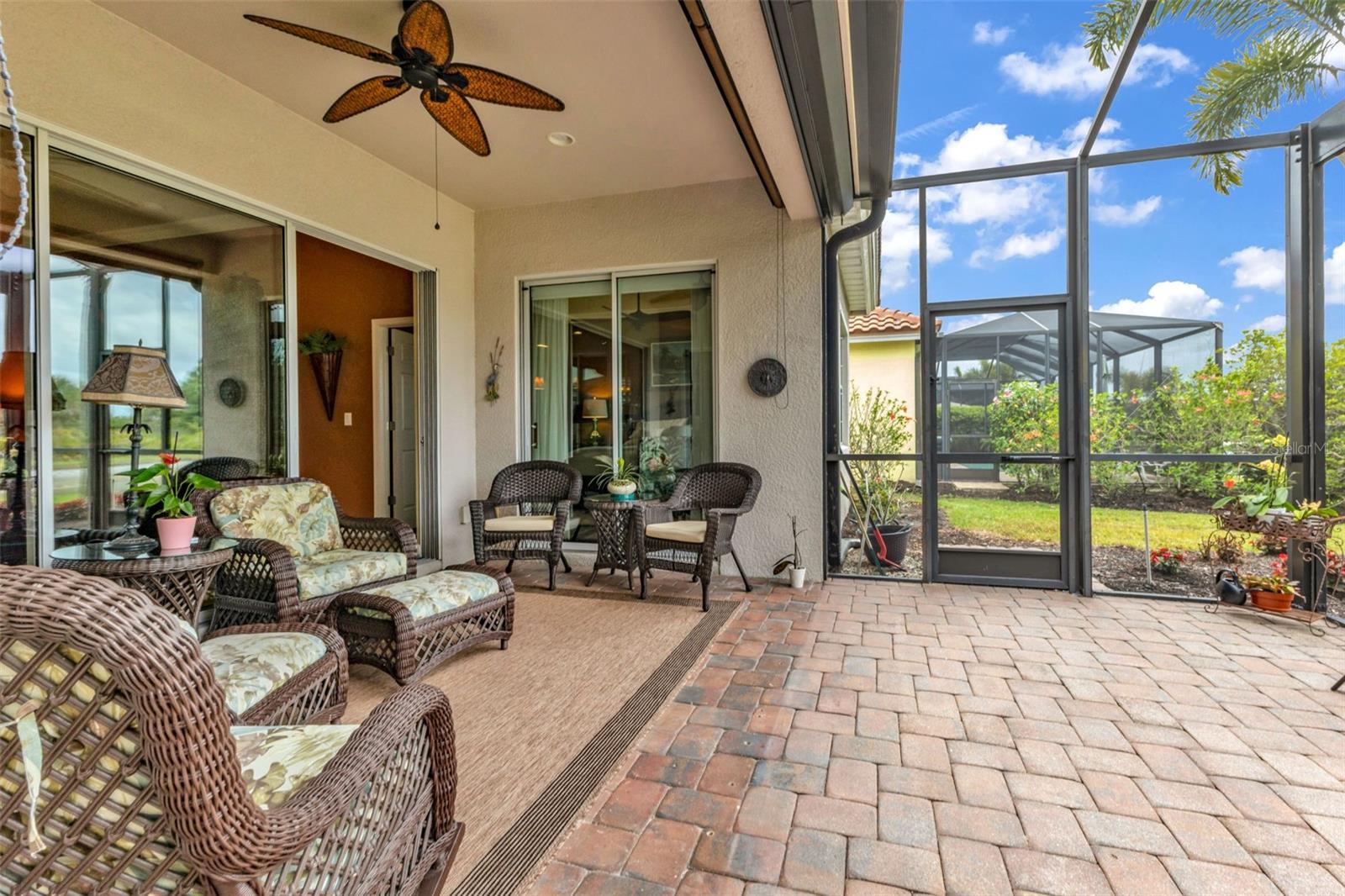13304 CREEKSIDE LN