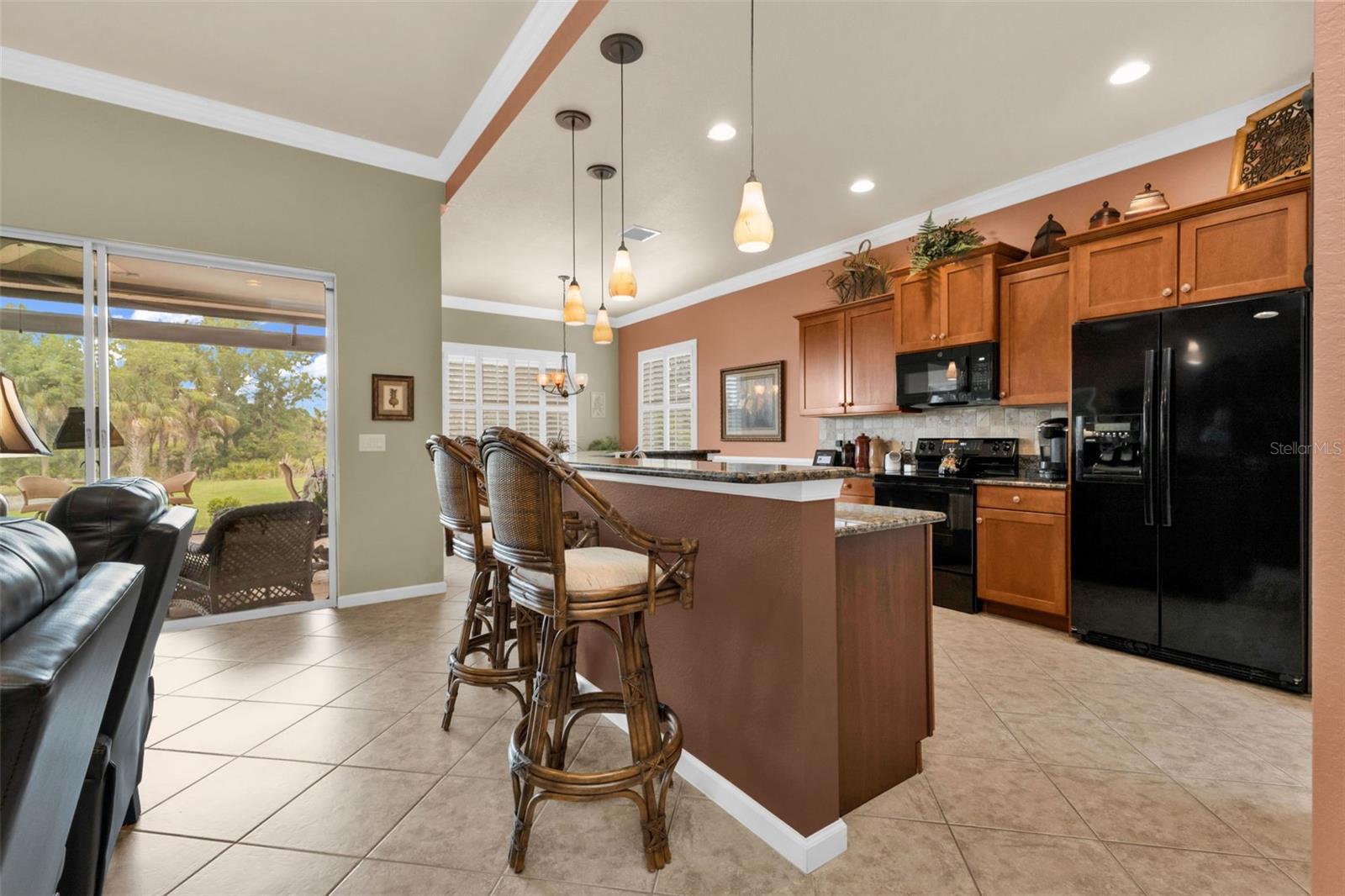 13304 CREEKSIDE LN