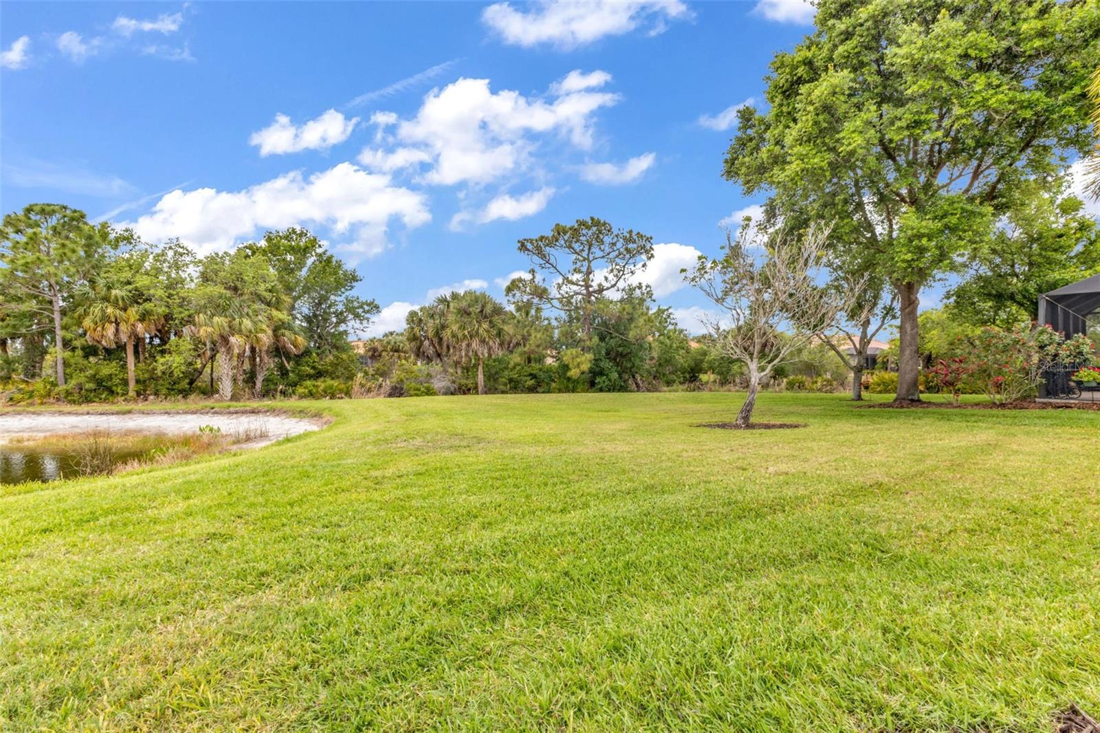 13304 CREEKSIDE LN