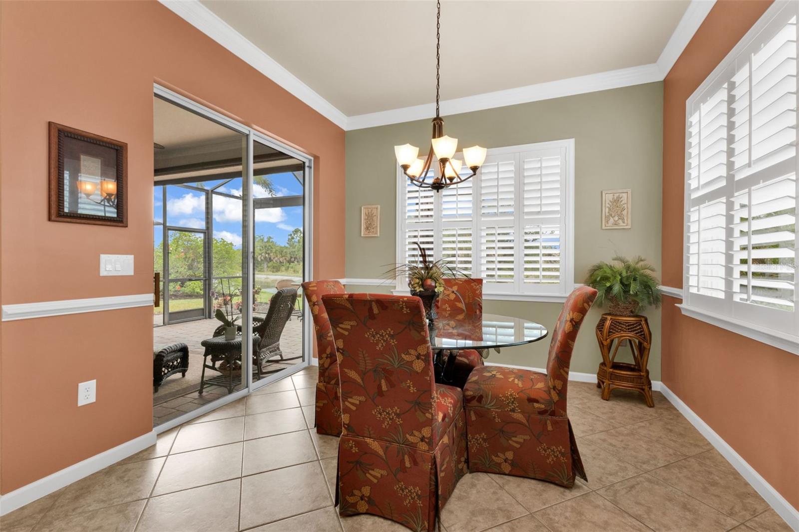 13304 CREEKSIDE LN