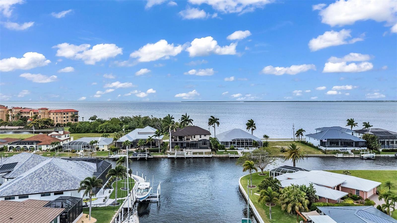 44 COLONY POINT DR