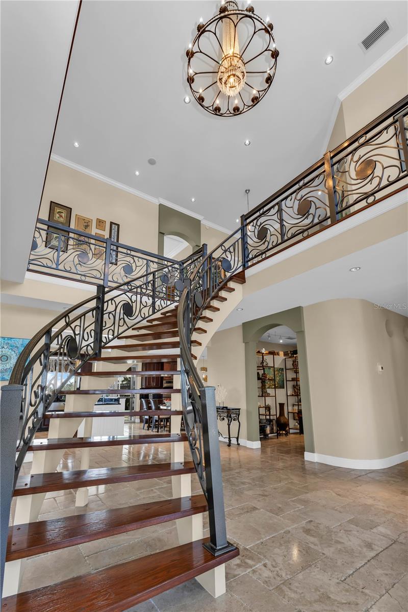 44 COLONY POINT DR