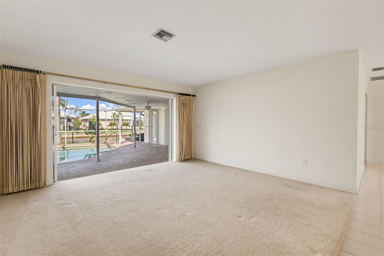 113 HIBISCUS DR