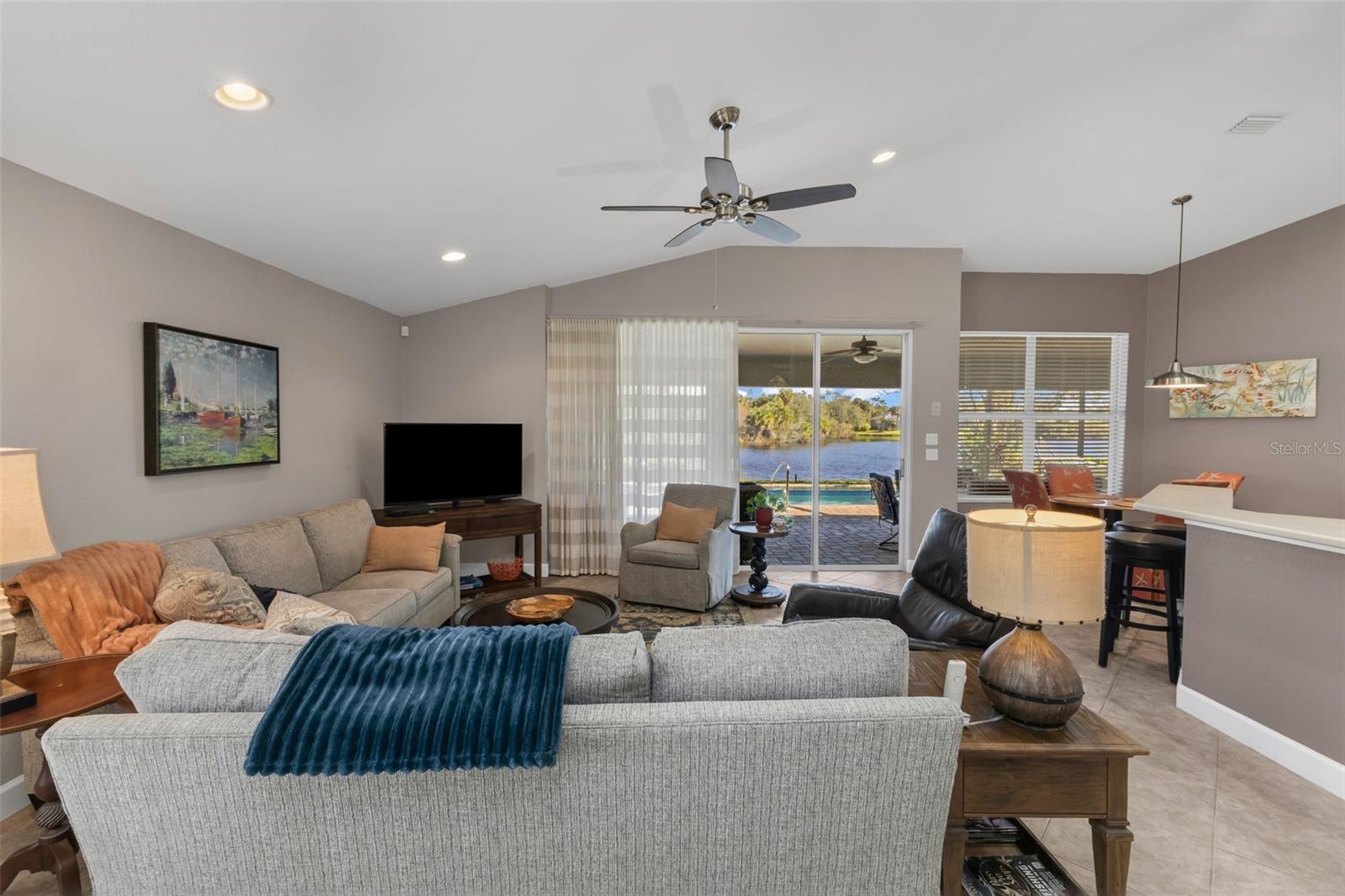 14394 SILVER LAKES CIR