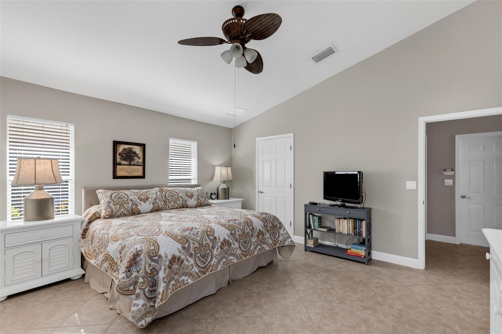 14394 SILVER LAKES CIR