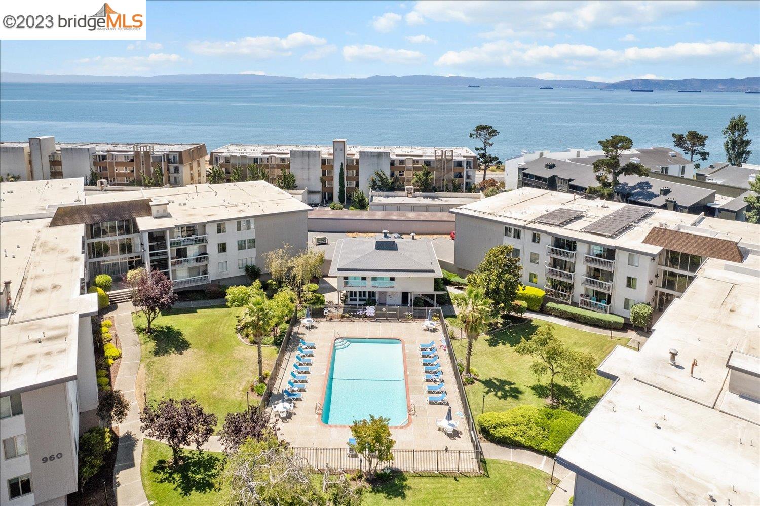 950 Shorepoint Ct # 112