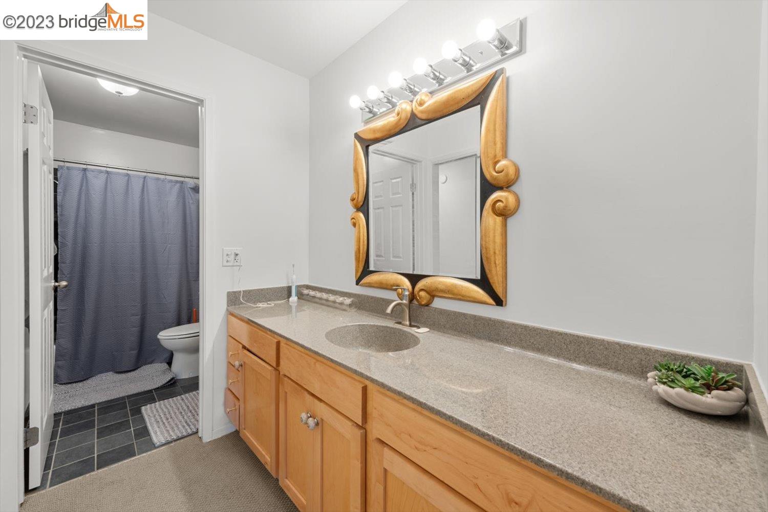 950 Shorepoint Ct # 112