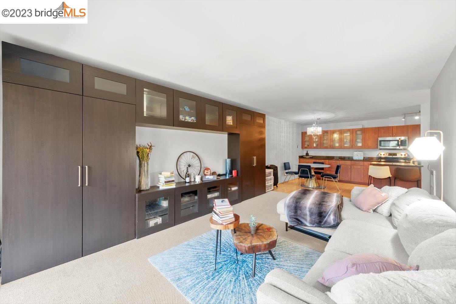 950 Shorepoint Ct # 112