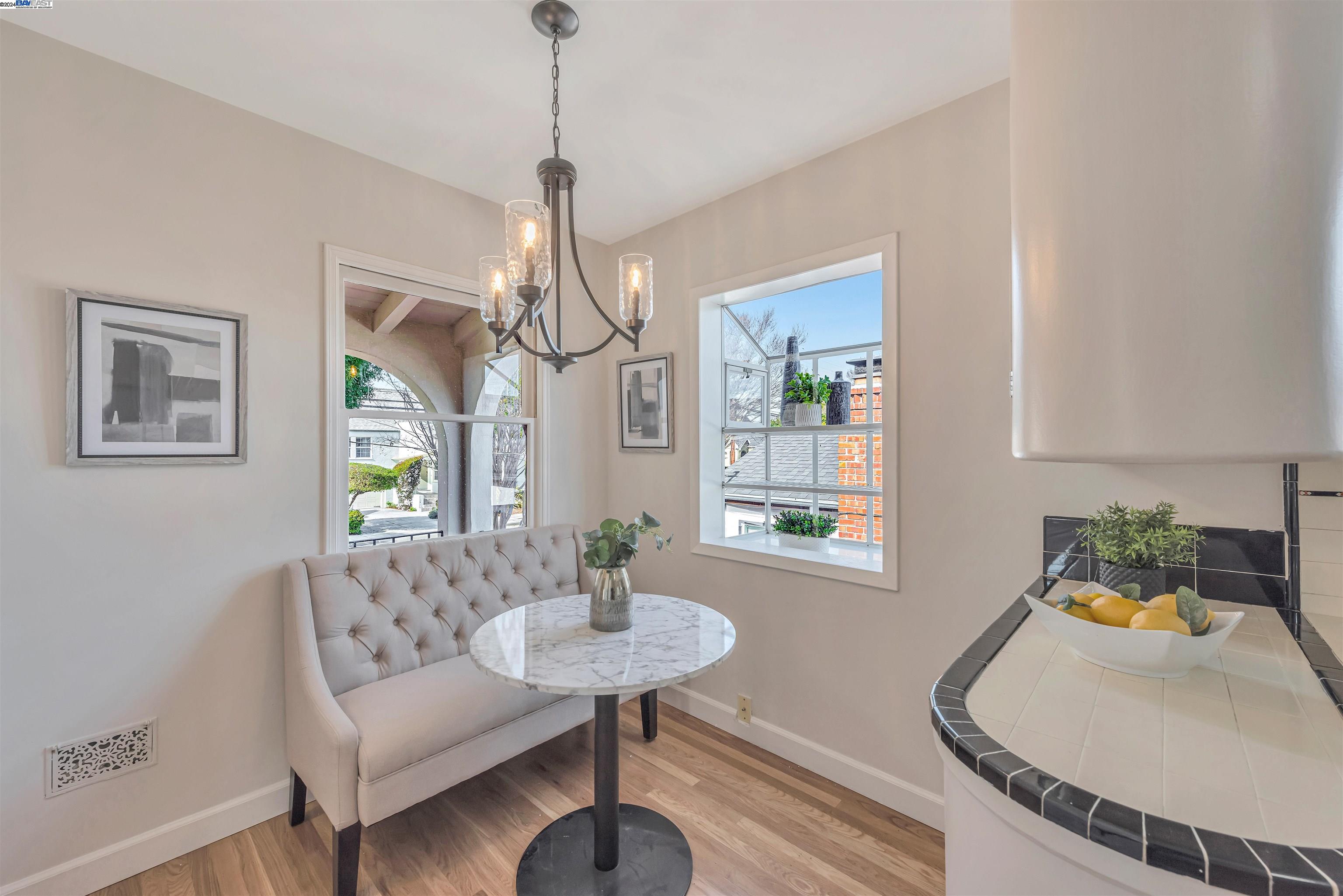 289 Peralta Ave
