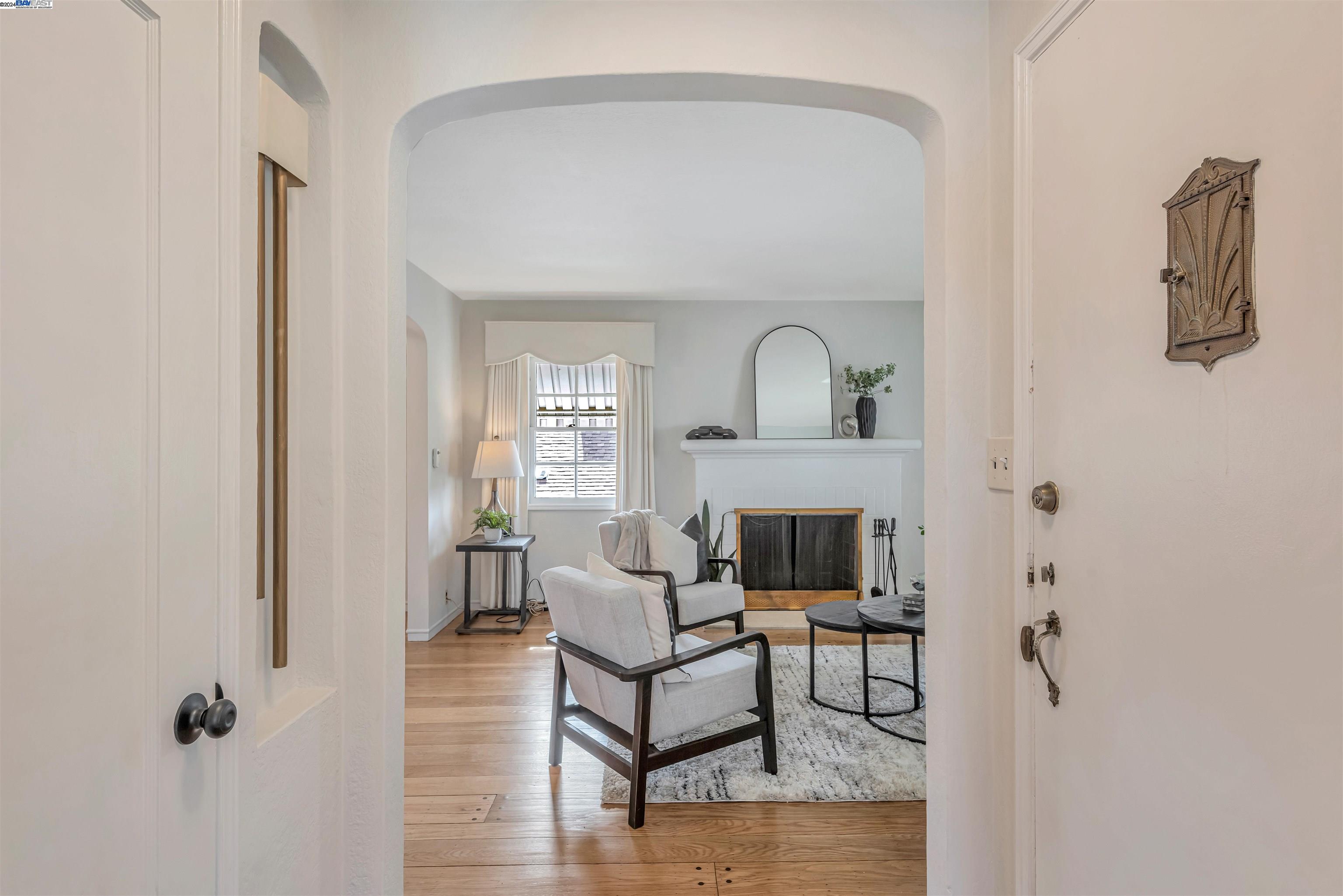 289 Peralta Ave