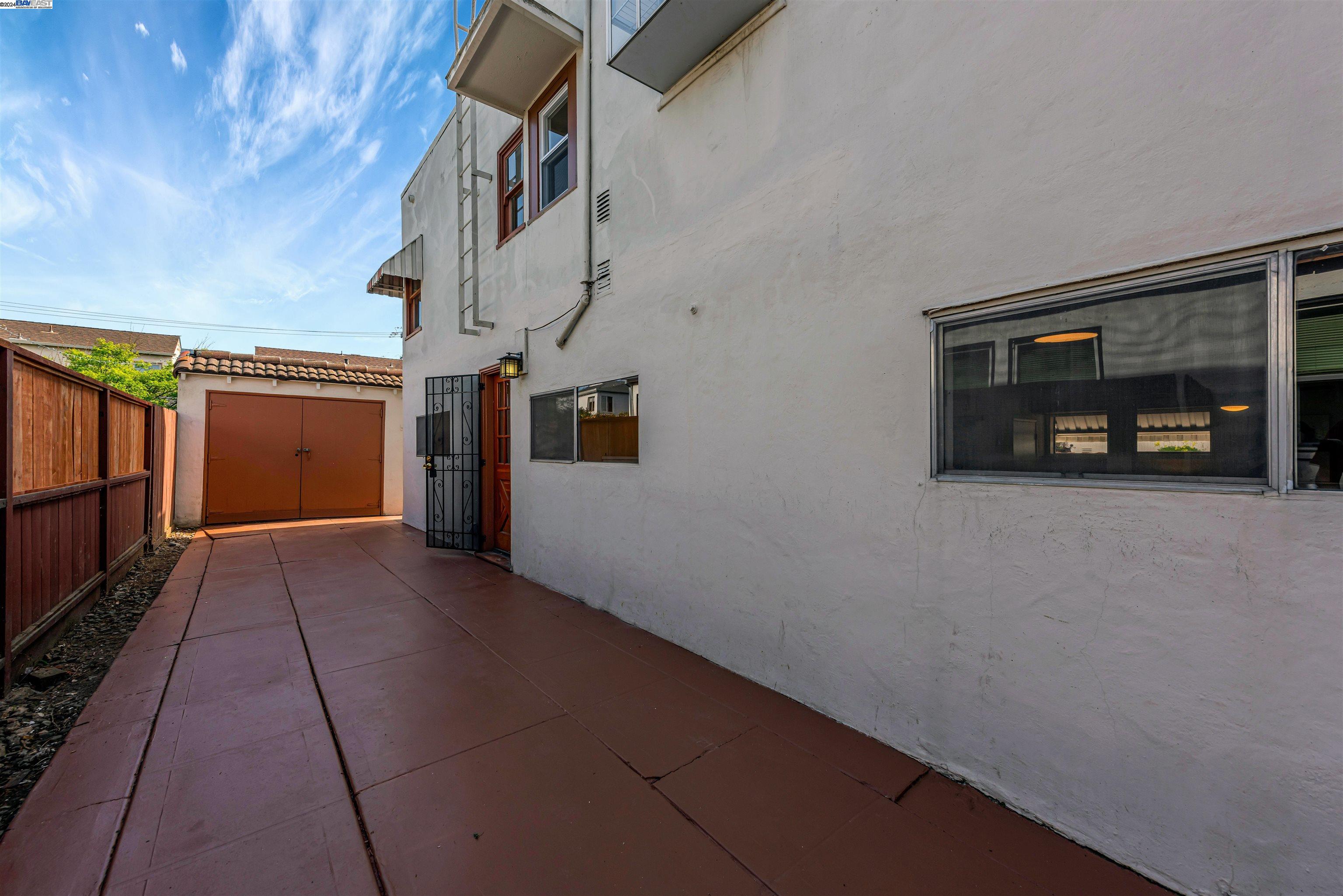 289 Peralta Ave