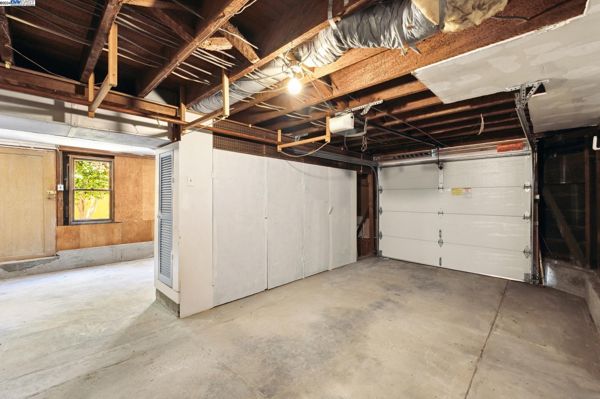 1005 Lincoln Ave