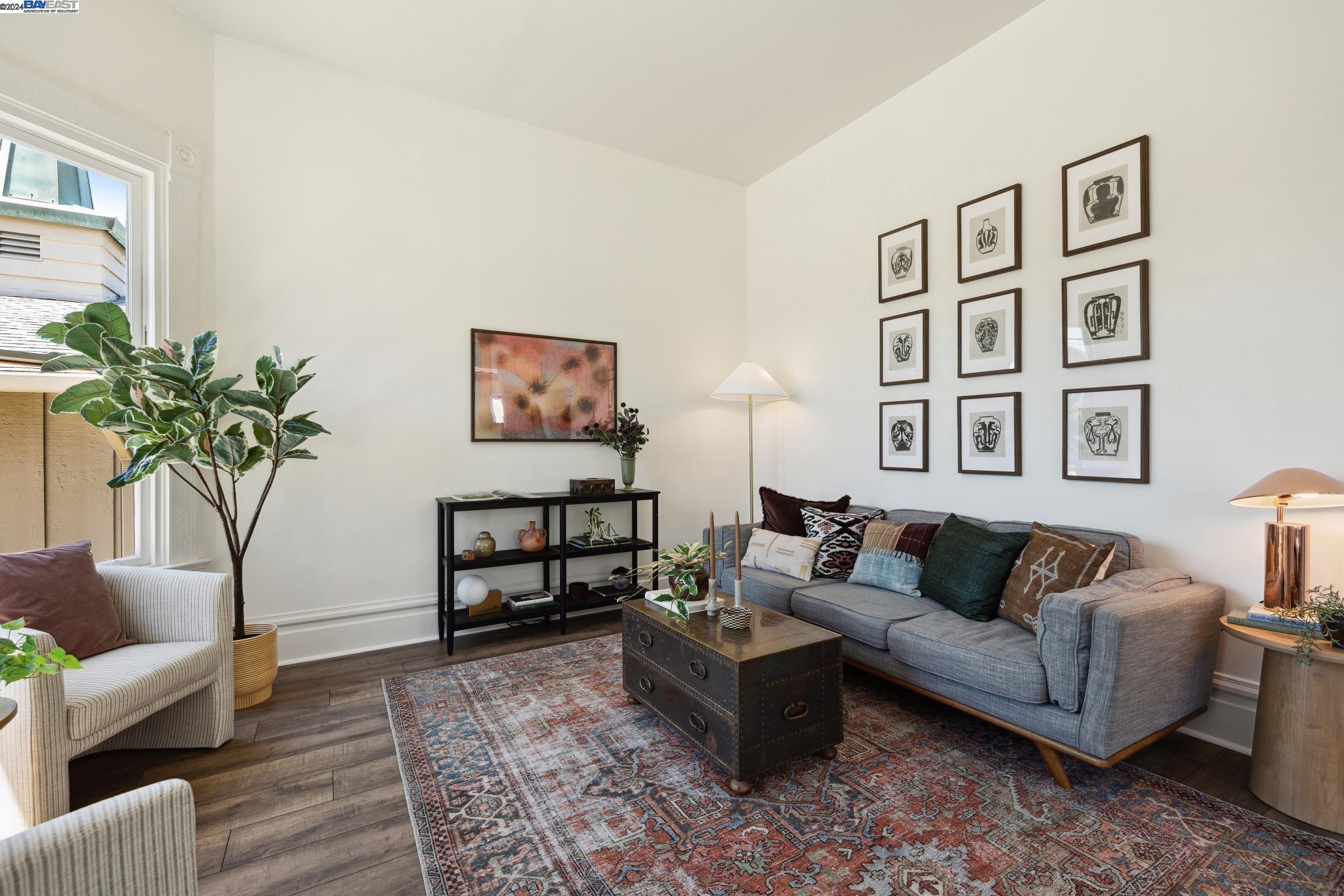 1005 Lincoln Ave