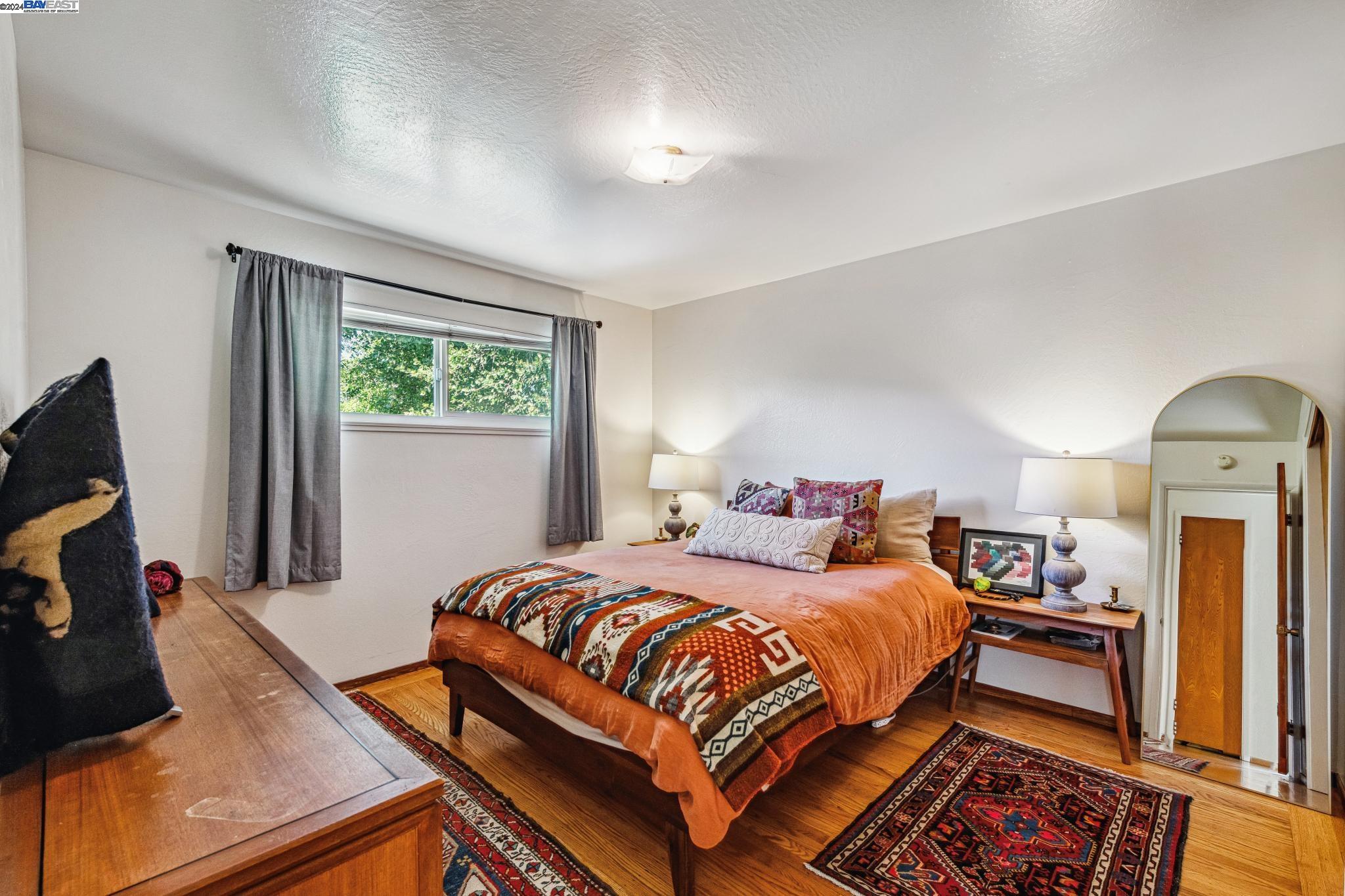 1361 Versailles Ave