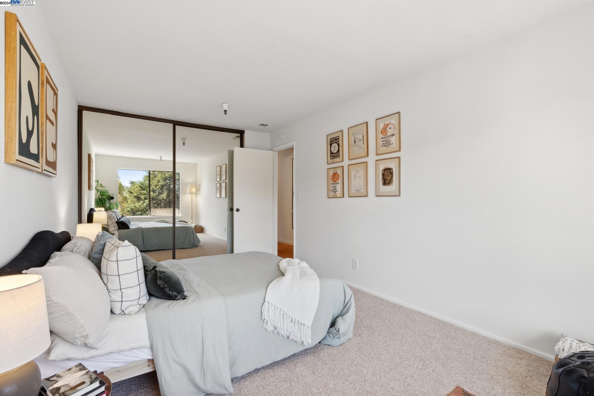 1132 Carpentier St # 404