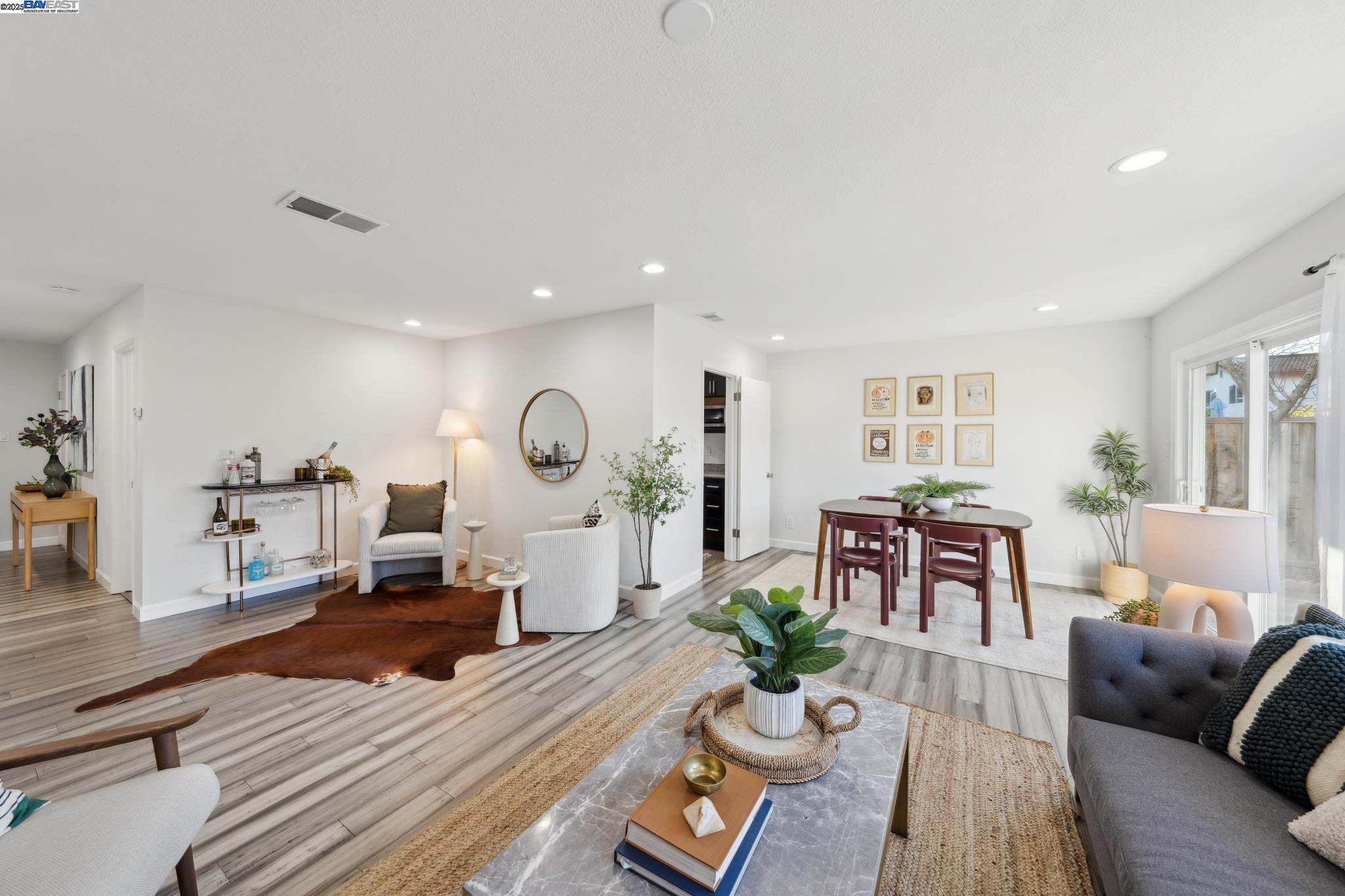 325 Harbor Light Rd