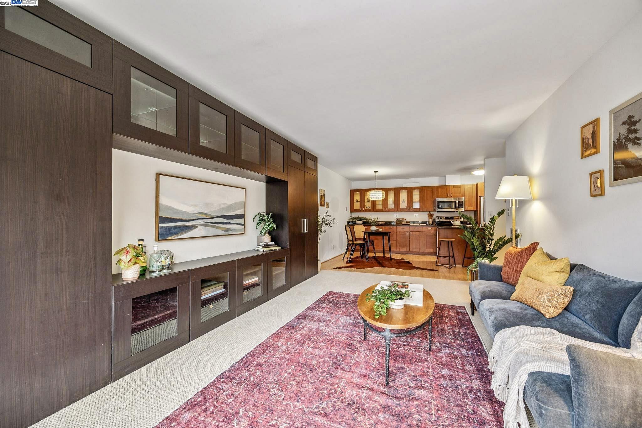 950 Shorepoint Ct # 112