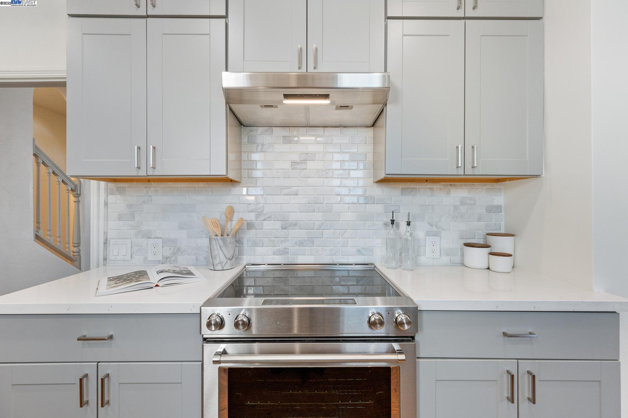 2829 Otis Dr, Alameda